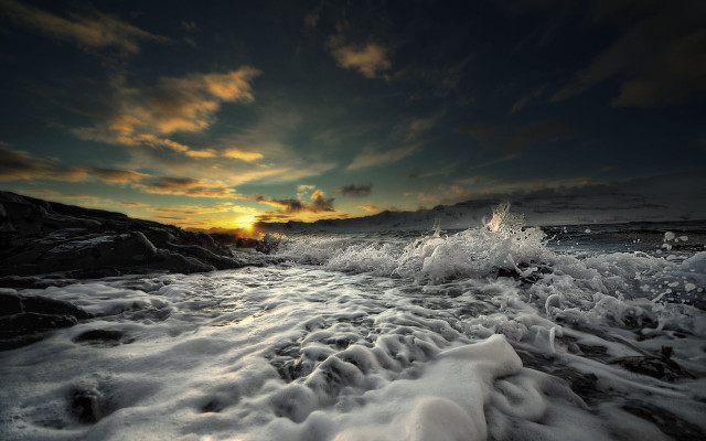 Ocean waves sunset cloudy sky free wallpaper for desktop - medium preview image