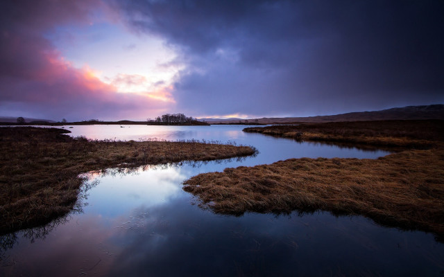 River green hill house cloudy free wallpaper for desktop - medium preview image