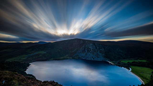 Lake mountains cloudy sky crepuscular free wallpaper for desktop - medium preview image