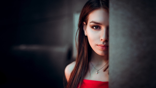 Elina karimova portrait brown eyes #2 free wallpaper for desktop - medium preview image