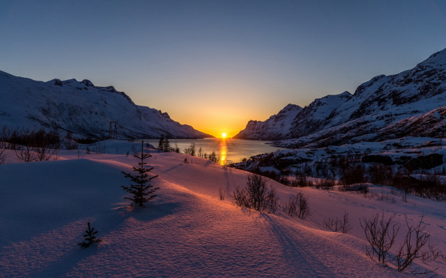 Sunset snowy mountain lake trees free wallpaper for desktop - medium preview image