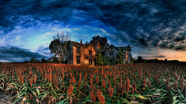 Large house field cloudy sky free wallpaper for desktop - medium preview image