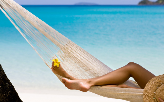 Hammock beach woman flower hat free wallpaper for desktop - medium preview image