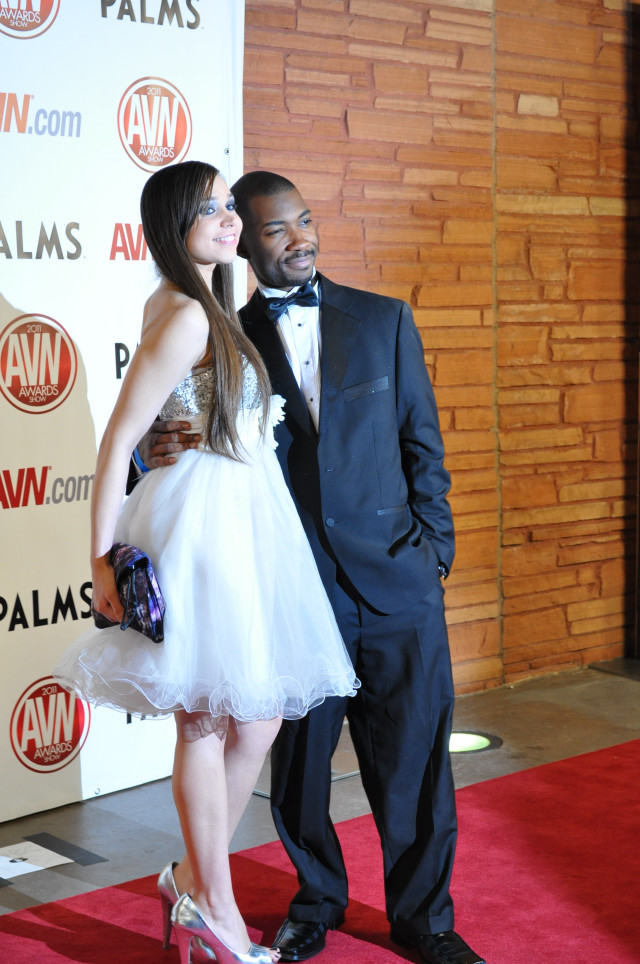 Man woman formal wear red free wallpaper for mobile - medium preview image