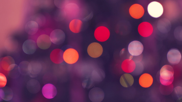 Blurry christmas tree lights bokeh free wallpaper for desktop - medium preview image