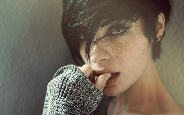 Freckled woman sweater pose photorealistic free wallpaper for desktop - medium preview image