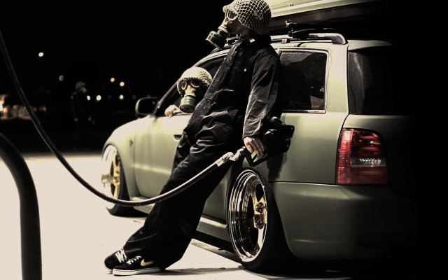 Man gas mask pumping night free wallpaper for desktop - medium preview image