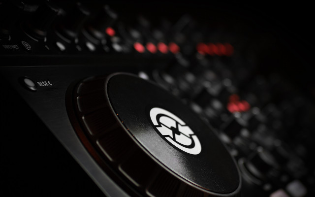 Dj controller red lights black free wallpaper for desktop - medium preview image