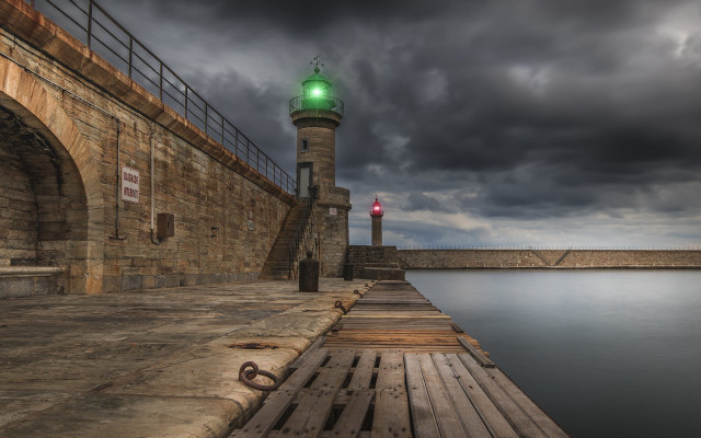 Lighthouse green light water bridge free wallpaper for desktop - medium preview image