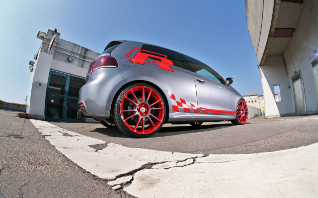 Car building red rims checkered free wallpaper for desktop - medium preview image