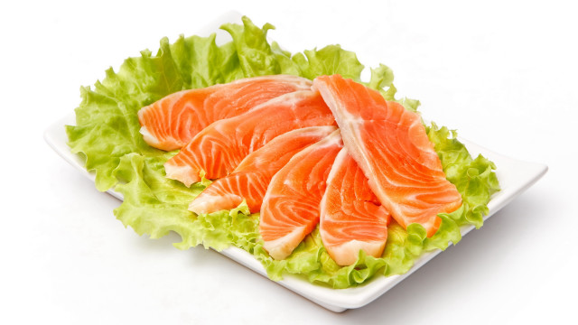 Salmon lettuce plate rayonism stock free wallpaper for desktop - medium preview image