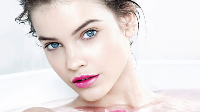 Woman blue eyes pink lipstick free wallpaper for desktop - medium preview image