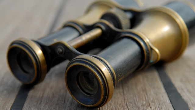 Binoculars wooden table black gold free wallpaper for desktop - medium preview image