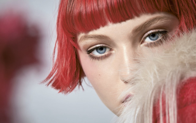 Redhair blueeyes furcoat woman portrait free wallpaper for desktop - medium preview image