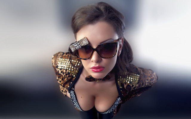 Leopard print fashion sunglasses anna free wallpaper for desktop - medium preview image