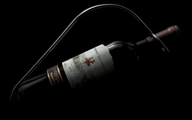Wine bottle wire black background free wallpaper for desktop - medium preview image