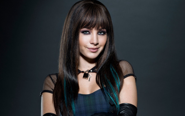 Alice mason gothic portrait black free wallpaper for desktop - medium preview image