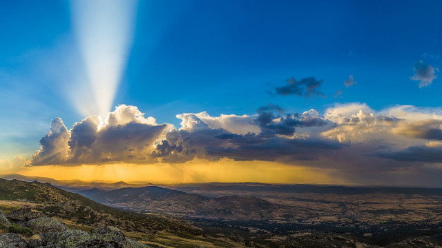 Mountain light crest sunset clouds free wallpaper for desktop - medium preview image