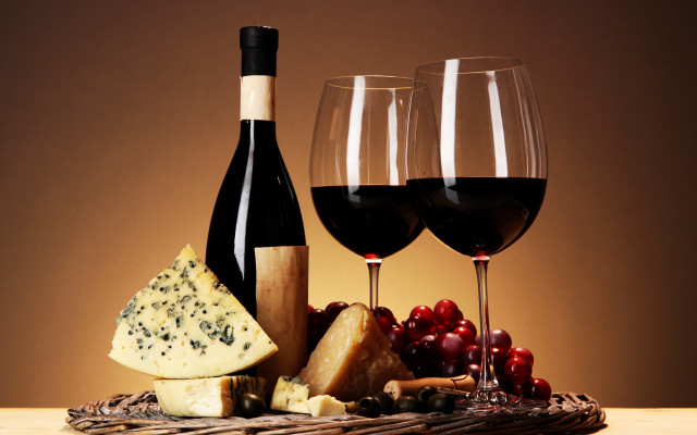 Wine glasses cheese grapes basket free wallpaper for desktop - medium preview image