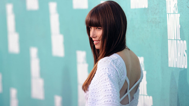 Woman long hair white top #9 free wallpaper for desktop - medium preview image