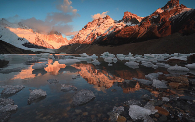 Mountain range snow ice lake free wallpaper for desktop - medium preview image
