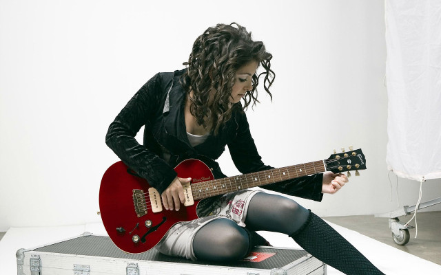 Woman sitting guitar rococo elina free wallpaper for desktop - medium preview image