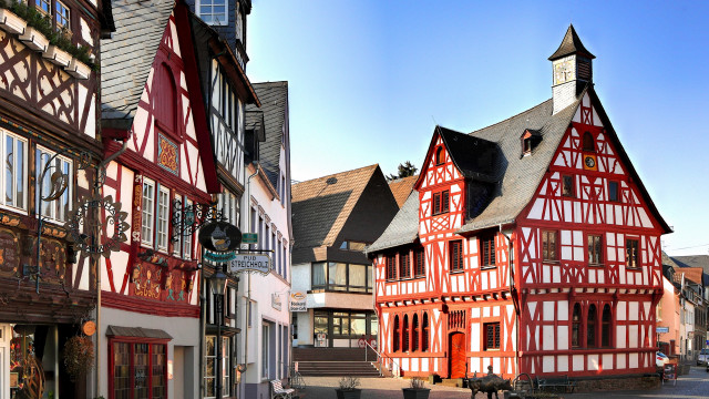 Heidelberg clock tower cityscape architecture free wallpaper for desktop - medium preview image