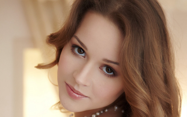 Long haired pearls rococo beautiful free wallpaper for desktop - medium preview image