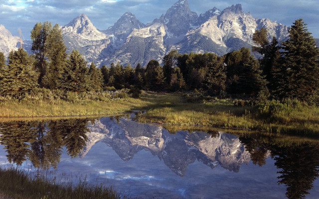 Mountain lake reflection forest sky #17 free wallpaper for desktop - medium preview image