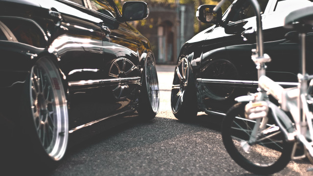 Black cars bike microphoto chrome free wallpaper for desktop - medium preview image