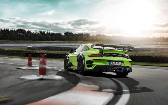 Green sports car race track #3 free wallpaper for desktop - medium preview image