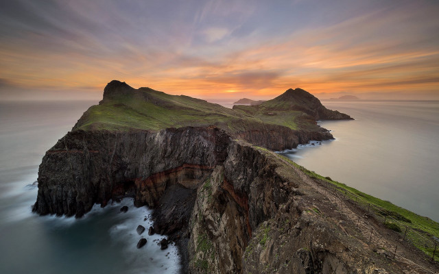 Cliff water sunset clouds mountain free wallpaper for desktop - medium preview image