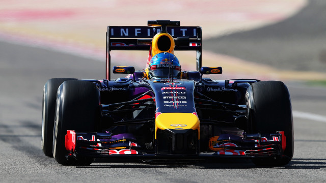 Red bull racing car person free wallpaper for desktop - medium preview image