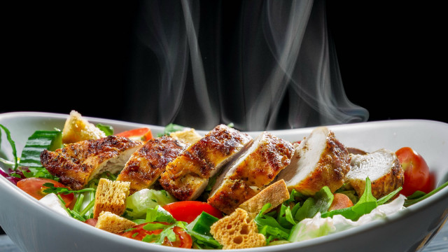 Smoked bowl fork food table free wallpaper for desktop - medium preview image