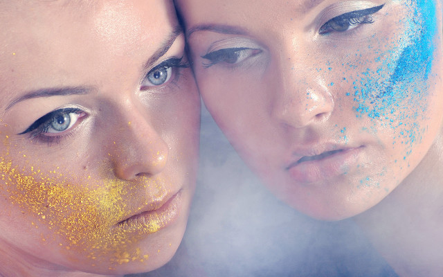 Blue makeup gold glitter closeup free wallpaper for desktop - medium preview image