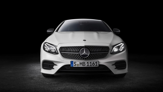White mercedes benz detailed digital free wallpaper for desktop - medium preview image