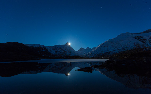 Moon lake mountains night sky free wallpaper for desktop - medium preview image