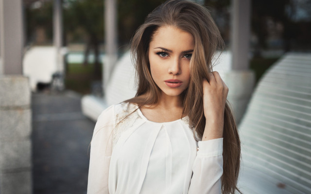 Eszter mattioni woman white shirt free wallpaper for desktop - medium preview image