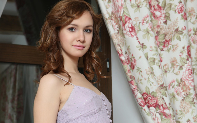 Elina karimova flower dress curtain free wallpaper for desktop - medium preview image