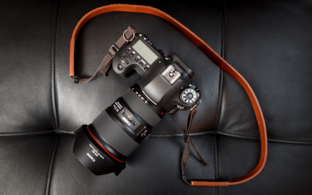 Camera leather chair strap Canon free wallpaper for desktop - medium preview image