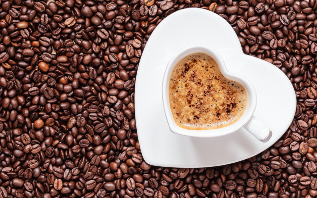 Heart coffee cup beans spoon free wallpaper for desktop - medium preview image
