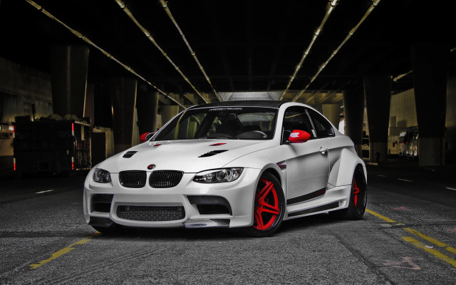 White car red rims tunnel free wallpaper for desktop - medium preview image