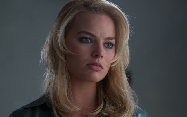 Blonde blue eyed serious portrait free wallpaper for desktop - medium preview image