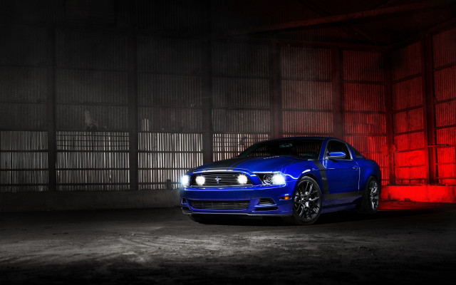 Blue car garage red light free wallpaper for desktop - medium preview image