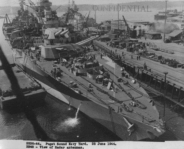 Large ship docked harbor dock #2 free wallpaper for desktop - medium preview image