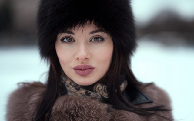 Fur hat scarf coat portrait free wallpaper for desktop - medium preview image