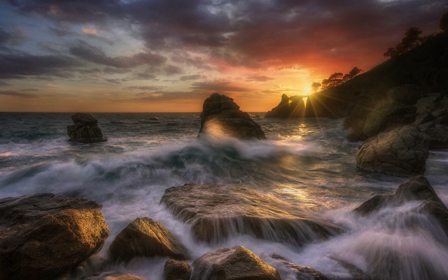 Sunset ocean rocks water formation free wallpaper for desktop - medium preview image
