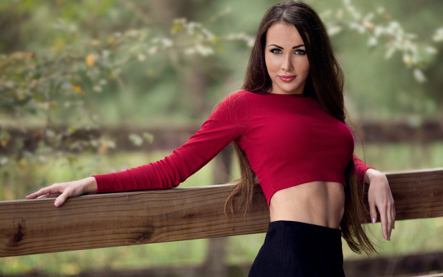 Woman red top fence model free wallpaper for desktop - medium preview image