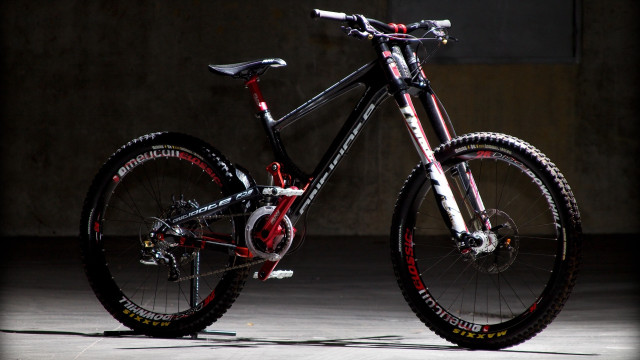 Bike shadow motorcycle gloves 3d free wallpaper for desktop - medium preview image