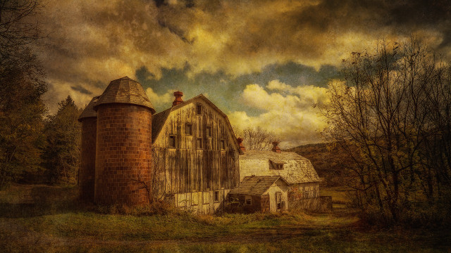 Barn silo field cloudy sky free wallpaper for desktop - medium preview image